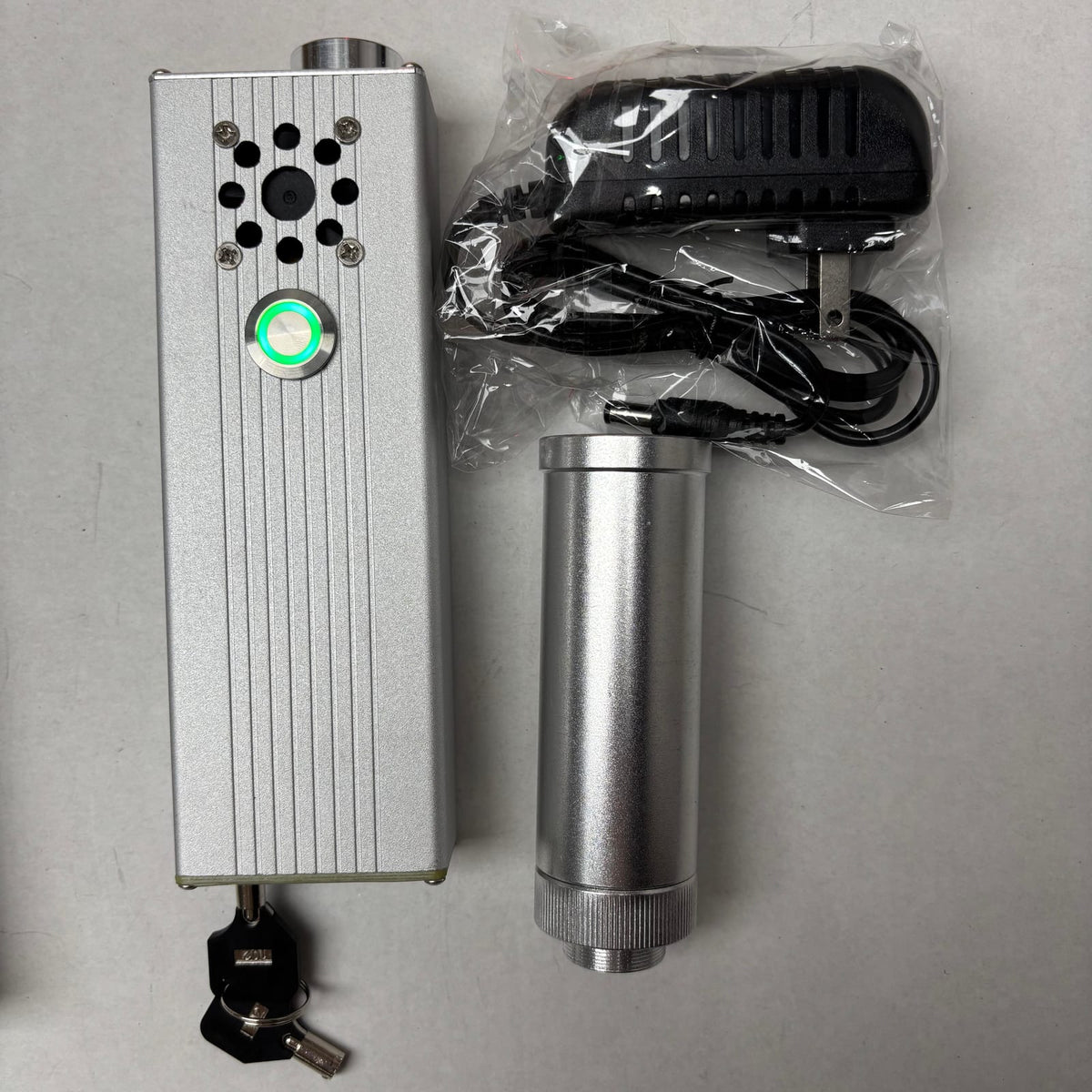 120W handheld laser igniter package with main unit, 10x focusing lens, charger and two safety keys