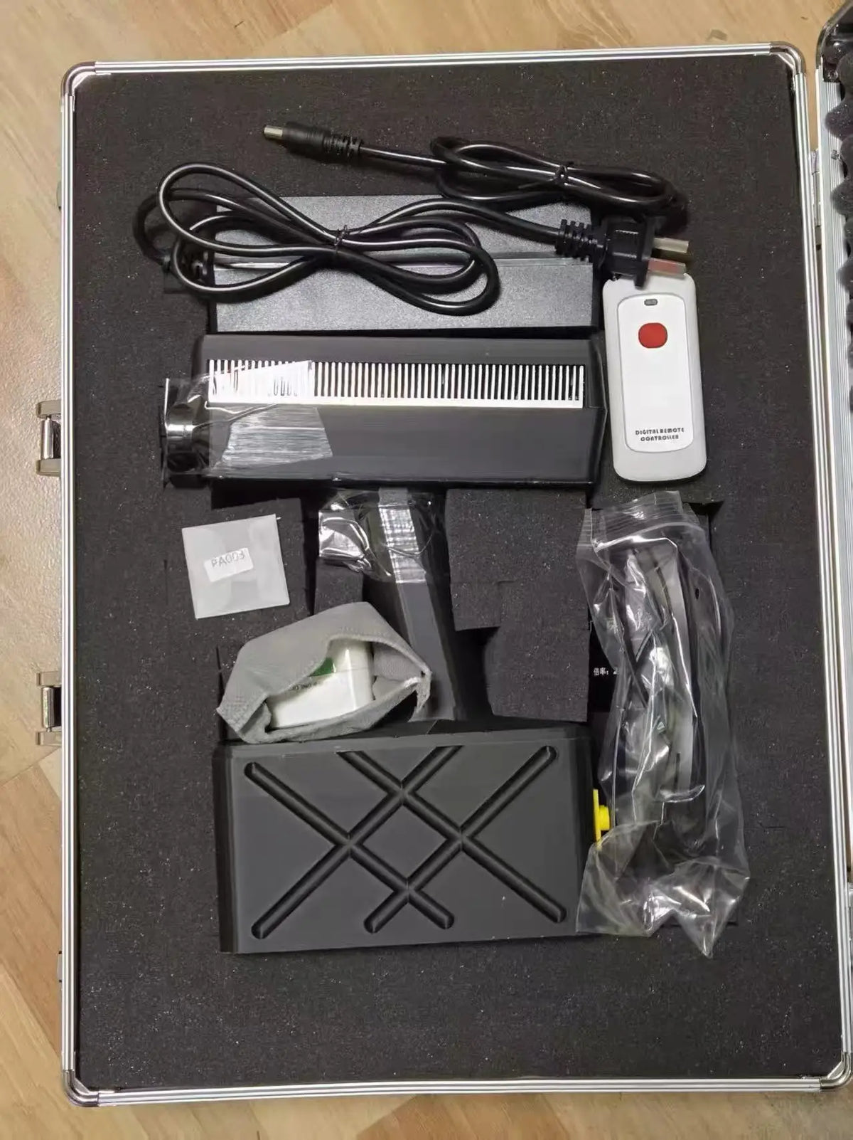 XL-400X 400W/500W Handheld Laser Obstacle Removal Machine &amp; Remote Igniter kit view