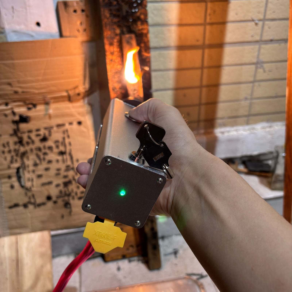Glad Laser 260W split-system laser unit showing physical control and key master switch