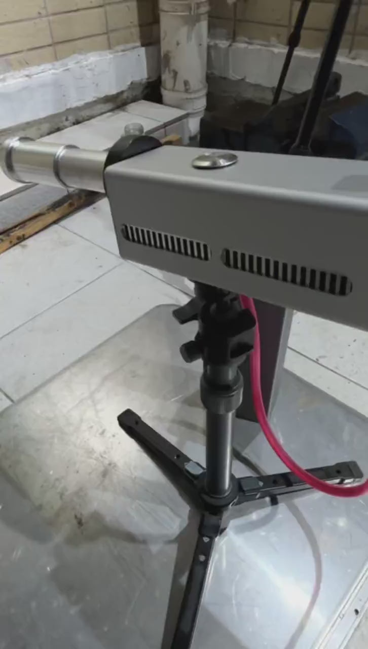 Glad Laser 260W split-power laser obstacle remover controlled close-range test video